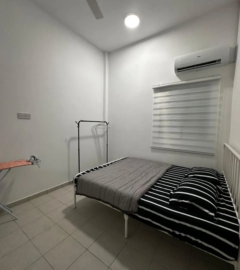 Al-Amin Homestay Shah Alam 0*,